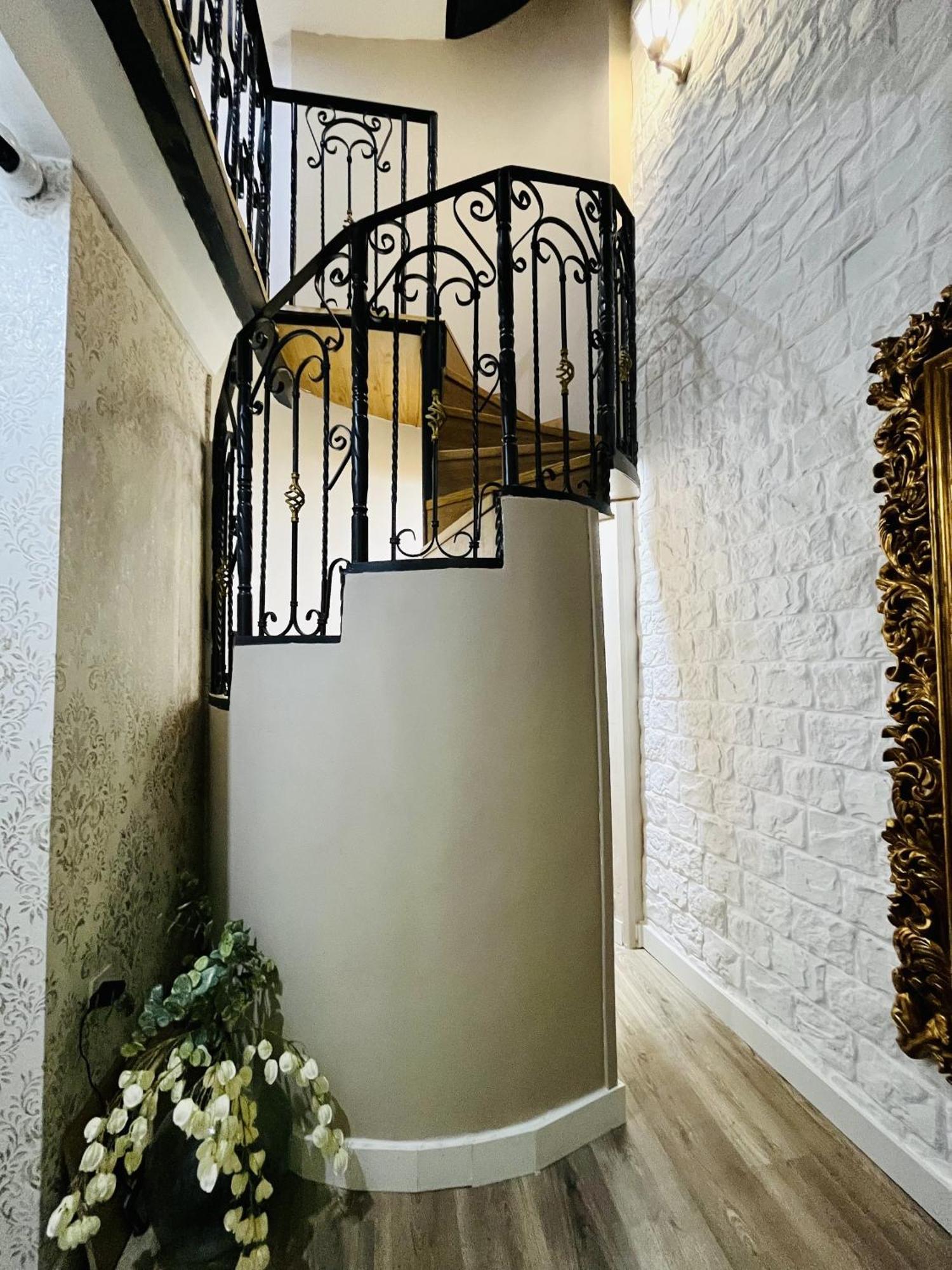 Torres De La Catedral Apartment Jaen Exterior photo